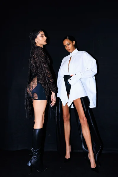 Look 3